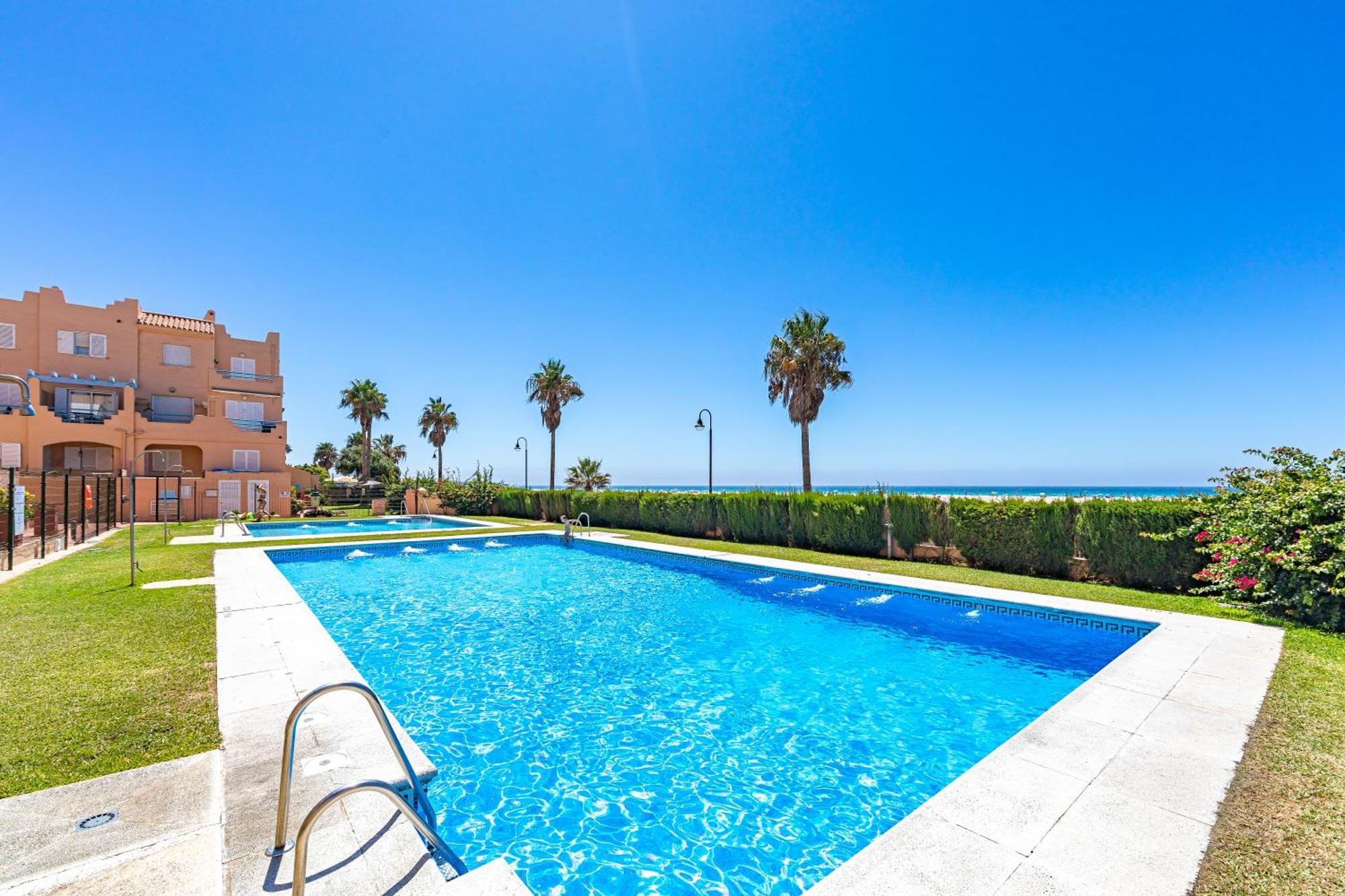 Beachfront, Pool, Terrace, Garage & Fibre Internet Tarifa Eksteriør bilde